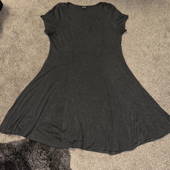 Torrid fit & flare like new dress 00X - Picture 5 of 6